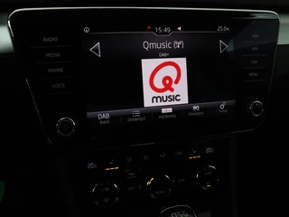 Škoda Superb Skoda Superb 1.4 TSI Ambition | Panoramadak | Stoelverwarming | Trekhaak | Carplay | Memory | Navigatie | Climate control - afbeelding nr 29