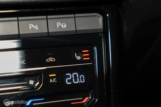 Volkswagen T-Roc Volkswagen T-Roc 2.0 TSI 4Motion R|PANO|AKRA|IQ|CAMERA|ACC - afbeelding nr 10
