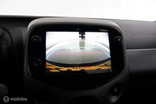 Toyota Aygo Toyota Aygo 1.0 VVT-i 72pk X-Play applecarplay|airco|camera|dab|5drs - afbeelding nr 10