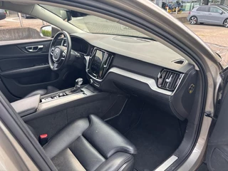 Volvo V60 Volvo V60 Cross Country 2.0 T5 AWD Pro | Schuif-/kanteldak | Memorystoelen | Stoelverwarming | Park. Camera - afbeelding nr 18