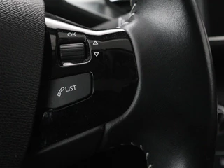 Peugeot 308 Peugeot 308 1.5 BlueHDi Executive | 1e eigenaar |  Panoramadak | Carplay | Climate control | Navigatie | Parkeerhulp | Cruise control - afbeelding nr 16