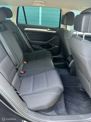 Volkswagen Passat Volkswagen Passat Variant 2.0 TDI Business Edition - afbeelding nr 40