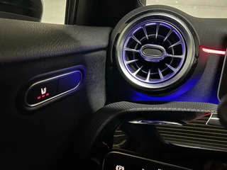Mercedes-Benz A-Klasse Mercedes A-klasse 180 AMG Matgrijs Sfeerverlichting Carplay - afbeelding nr 32