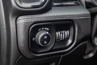 Dodge Ram 1500 Dodge Ram 1500 5.7 V8 4x4 Crew Cab Limited BPM VRIJ / ALL IN PRIJS / PANO / KLEP / WIDE BODY / GARANTIE - afbeelding nr 33