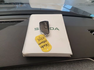 Škoda Octavia Škoda Octavia Combi 1.5 TSI MHEV 115pk DSG/AUT Business Edition Camera, Winterpakket, Keyless - afbeelding nr 30