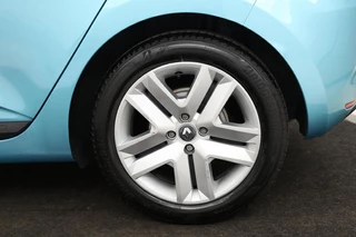 Renault Clio Renault Clio 1.6 E-Tech Hybrid 140 ZEN | Automaat | Carplay |  Full LED | Navigatie | Airco | Cruise control | DAB | Bluetooth - afbeelding nr 23