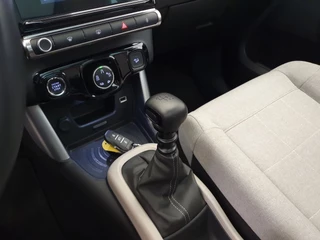 Citroën C3 Aircross Citroën C3 Aircross 1.2 PureTech S&S Live Trekhaak, Panoramadak, Cruise control - afbeelding nr 9