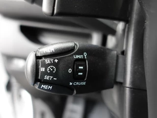 Opel Vivaro Opel Vivaro 2.0 BlueHDi 145PK L3 Automaat Sport-Edition Airco Bluetooth Cruise Control Navigatie Trekhaak - afbeelding nr 17