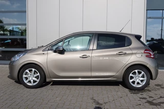 Peugeot 208 Peugeot 208 1.2 e-VTi Style AUTOMAAT 82pk NAVI, PDC, Cruise, 1e eigenaar - afbeelding nr 3