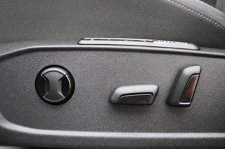 Volkswagen Golf Virtual Cockpit, Head-Up, IQ-Light, ACC, Apple Carplay, Sfeerverlichting, 17'' - afbeelding nr 11