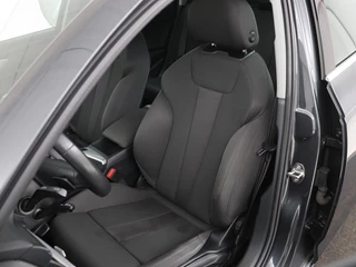Audi A4 Audi A4 35 TFSI Sport Lease Edition | Full LED |  Sportstoelen | Navigatie | Parkeerhulp | Climate control | Cruise control | Bluetooth - afbeelding nr 5