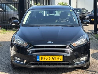 Ford Focus Ford Focus Wagon 1.0 Titanium Zwart 2016 NL Auto - afbeelding nr 2