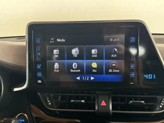 Toyota C-HR Toyota C-HR 1.8 Hybrid First Edition Camera Navigatie Cruise Clima Stoelverwarming Keyless Trekhaak - afbeelding nr 31