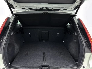 Volvo XC40 Volvo XC40 2.0 B4 Plus Dark | trekhaak | dodehoek | camera - afbeelding nr 12