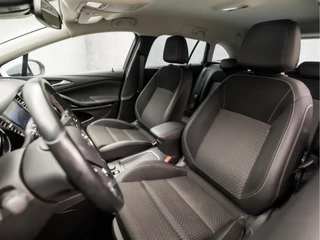 Opel Astra Opel Astra Sports Tourer 1.4 Innovation 150Pk Automaat (APPLE CARPLAY, GROOT NAVI, CLIMATE, CAMERA, LEDER, SPORTSTOELEN, ADAPTIVE CRUISE, PARKEERSENSOREN, LANE ASSIST, NIEUWE APK, NIEUWSTAAT) - afbeelding nr 13
