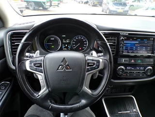 Mitsubishi Outlander Mitsubishi Outlander 2.0 PHEV Executive Edition NAVI CAMERA TELEFOON CRUISECONTROL..... - afbeelding nr 17