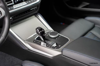 BMW 2 Serie BMW 2-serie Coupé M240i xDrive | Schuifdak | M-sportstoelen | M Perf | HUD | Active cruise | Eibach | Rijdersauto Edition - afbeelding nr 58