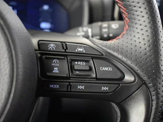 Toyota Yaris Cross Toyota Yaris Cross 1.5 Hybrid 130PK GR Sport | Stuur en Stoelverwarming | PDC V+A+ - afbeelding nr 21