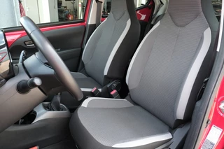 Toyota Aygo Toyota Aygo 1.0 VVT-i x-play | Apple Carplay & Android auto | Achteruitrijca - afbeelding nr 13