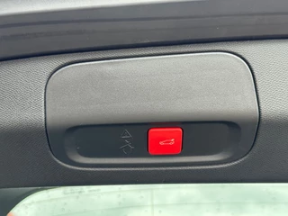 Peugeot 408 Peugeot 408 1.2 PURETECH AUT. GT NAVI PANO-DAK CAMERA CARPLAY AIRCO LMV PDC - afbeelding nr 17