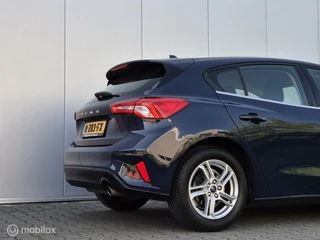 Ford Focus FORD FOCUS 1.0 ECOBOOST TREND EDITION/LED/CARPLAY/CRUISE/LANE ASSIST/16''LMV - afbeelding nr 9
