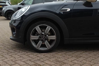 MINI Cooper MINI Cooper Mini 1.5 60 Years Edition / Panoramadak / Head-up / Leder / Harman Kardon / 17'' / Navigatie / DAB / Cruise Control - afbeelding nr 14