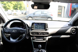 Hyundai Kona Hyundai Kona 1.0T Premium Navi/Leder/Wint/Cam/Pdc/Cool/18
