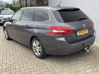 Peugeot 308 Peugeot 308 SW 1.2 PureTech Blue Lease Premium | Pano | Trekhaak | Navi | Leder - afbeelding nr 14