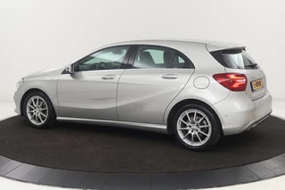 Mercedes-Benz A-Klasse Mercedes-Benz A-klasse 180 Urban | Stoelverwarming | Full LED |  Navigatie | Park Assist | Cruise control | Airco | Half leder | Sportstoelen - afbeelding nr 2