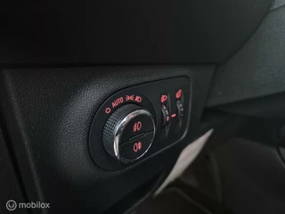 Opel Corsa Opel Corsa 1.0 Turbo / Origineel NL / 5-Deurs / Cruisecontrol / Parkeersensoren achter / Apple carplay - afbeelding nr 23