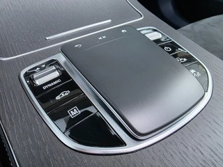 Mercedes-Benz GLC Mercedes-Benz GLC-klasse 300e 4MATIC Premium Plus / LUCHTVERING / PANORAMADAK / ALARMKLASSE 5 / TREKHAAK ELEKTRISCH / AMG-LINE ! - afbeelding nr 49