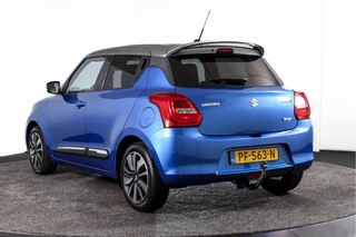 Suzuki Swift | Adapt. Cruise |Stoelverw. | Camera | NAV + App. Connect | ECC | Afn. Trekhaak | LM 16