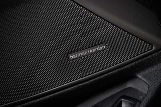 BMW 3 Serie BMW 3-serie 330e Sedan Hybrid | Vol opties | M Sport | Laser | H&K | Head Up | 19 inch | - afbeelding nr 24