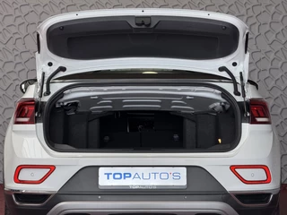 Volkswagen T-Roc Volkswagen T-Roc Cabrio TSI VIR.COCKPIT CARPLAY NAVI IQ.LED STOEL/STUUR.VERW DAB ADAP.CRUISE 05/2024 