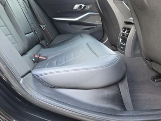 BMW 3 Serie BMW 3-serie Touring 330e LCI|Msport|HUD|H&K|Mstoelen|PANO|Curved - afbeelding nr 22