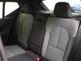 Volvo XC40 Volvo XC40 B4 Plus Dark | Trekhaak | Dodehoekdetectie | Achteruitrijcamera - afbeelding nr 7