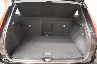 Volvo XC40 Volvo XC40 T2 129pk Aut. Momentum | Park Assist | Trekhaak | Navigation - afbeelding nr 44