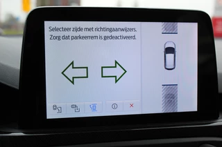 Ford Focus Climate control , Navigatie, Cruise control , Dodehoek detectie Voorruitverwarming , Camera , Trekhaak - afbeelding nr 20