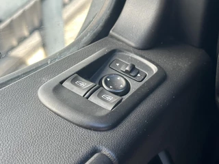 Renault Master Renault Master T35 2.3 dCi 180 L2H2*A/C*NAVI*CRUISE*CAM*TEL*3PERS - afbeelding nr 31