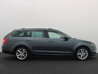 Škoda Octavia AUTOMAAT / STOELVERW / CAMERA / DAB+ / CARPLAY / NL-AUTO - afbeelding nr 18