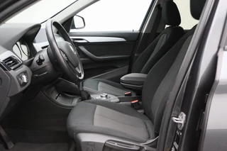 BMW X1 BMW X1 xDrive25e Executive Navigatie, Stoelverwarming, PDC, Cruise, Climate - afbeelding nr 11