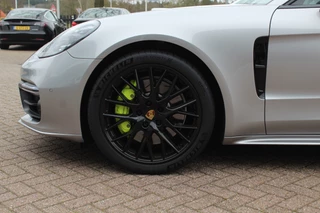 Porsche Panamera Porsche Panamera 2.9 4 E-Hybrid / Panoramadak / 360Camera / Achterasbesturing / Head-up / 21'' / Burmester / Softclose / Sportuitlaat / Sportdesign + Chrono / Keyless / DAB / ACC / Stoelventilatie - afbeelding nr 14