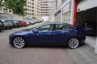 Tesla Model 3 Tesla Model 3 Performance AWD 75 kWh Long Range | Liefhebbersconditie | 464pk | Origineel Nederlands Dealer onderhouden | Carbon Spoiler | Premium Audio | 20inch - afbeelding nr 4