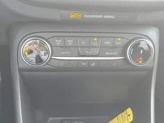 Ford Fiesta Ford Fiesta 1.0 EcoBoost Hybrid ST-Line X 125pk Trekhaak | Panorama dak / Open dak | Winterpack | Apple Carplay | Achteruitrijcamera - afbeelding nr 25