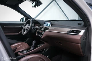 BMW X1 BMW X1 xDrive20i High Executive | 4x4 | HUD | Trekhaak | Leder | Orig NL auto | Dealer onderhouden | Camera | rijklaarprijs | - afbeelding nr 10