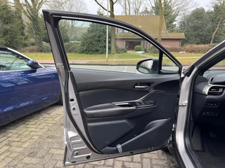 Toyota C-HR Airco/Navigatie/JBL Sound/Camera - afbeelding nr 8