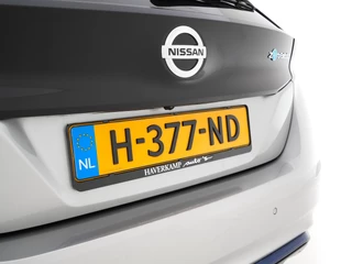 Nissan Leaf Nissan Leaf N-Connecta 40 kWh (INCL-BTW)  Aut. *ADAPTIVE-CRUISE | NAVI-FULLMAP | SURROUND-VIEW | CARPLAY | KEYLESS | BLIND-SPOT |  DIGI-COCKPIT | COMFORT-SEATS | DAB | ECC | PDC | HEATED-SEATS | 17