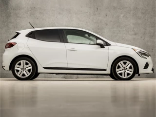 Renault Clio 141Pk Automaat (APPLE CARPLAY, DIGITAL COCKPIT, GROOT NAVI, CAMERA, GETINT GLAS, SPORTSTOELEN, LED KOPLAMPEN, CRUISE, LANE ASSIST, NIEUWE APK, NIEUWSTAAT) - afbeelding nr 4