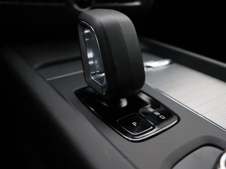 Volvo V60 Volvo V60 B3 AUT(7) ESSENTIAL EDITION LEDER GOOGLE MAPS STOELVERWARMING AC - afbeelding nr 18