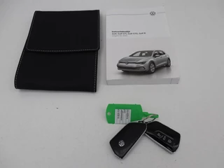 Volkswagen Golf Volkswagen Golf 1.0 TSI Life | Carplay | Sfeerverlichting |  Navigatie | Adaptive cruise | Full LED | Parkeerhulp | DAB | Climate control | Bluetooth - afbeelding nr 11